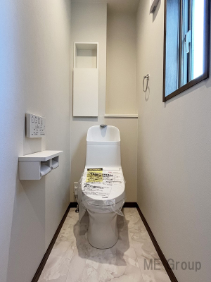 トイレ　1F・2Fともにトイレには温水洗浄便座機能付きです！