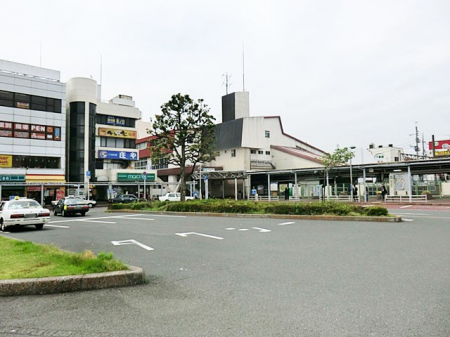 周辺環境　駅 0m JR総武線「新検見川」駅(駅からバスで9分「さつきが丘団地入口」停歩8分でバスもご利用になれます！)