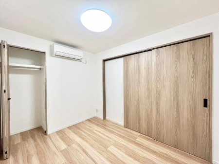 �q�������@-