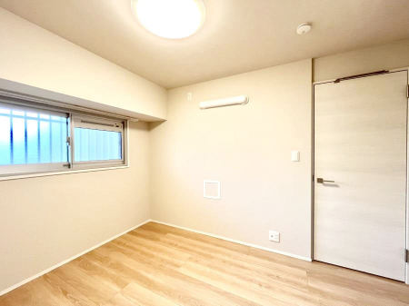 �q�������@-