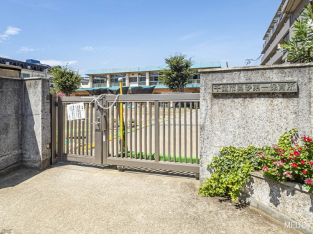 ���ӊ��@-