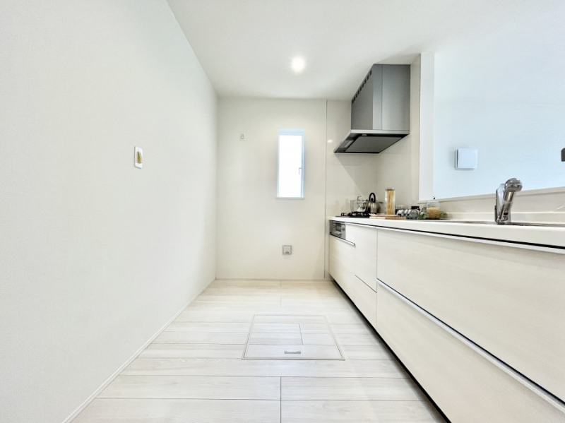 Lb`@u₩ȕʂ蔲Lb`B̂Ŗ邭Cɂ𗧂܂B