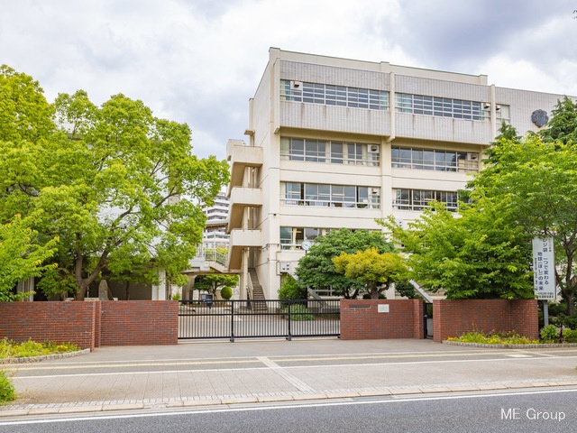 ӊ@wZ 900m KusꒆwZ