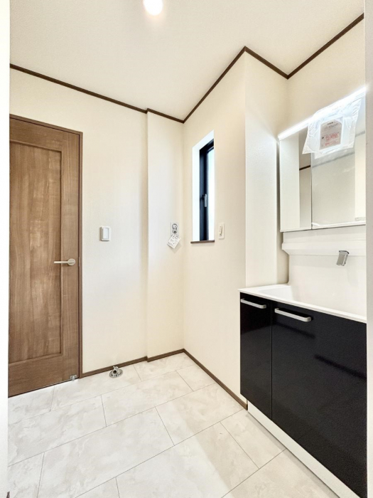 ���̑��@�_�炩�Ȓ��̌����������鑋���������ʎ�