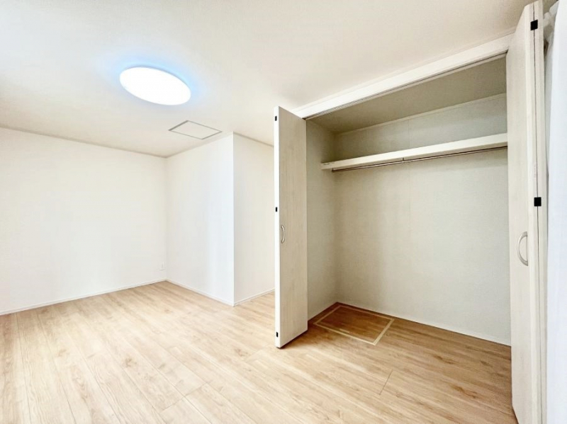 q@q܂̂ƂĂIߗނ̐ڂɕ֗ȃN[[bgt̗mB