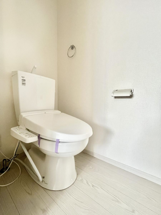 �g�C���@�g�C����1�K��2�K���ꂼ��ɔz�u����Ă��ĂƂĂ��֗��ł��B 