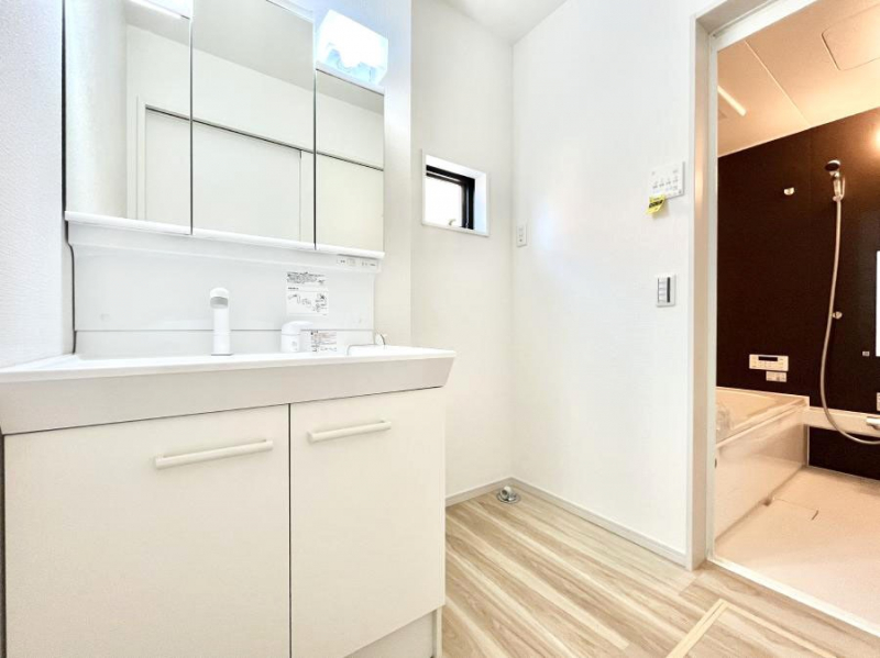 ���̑��@�������̂�����K��Ԃł��B�����̐g�x�x���C�����ǂ����g�������܂��B 