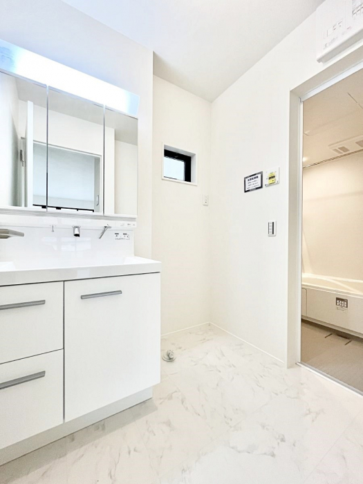 ̑@Ă̂ŎC̑ꏊłC\s܂B