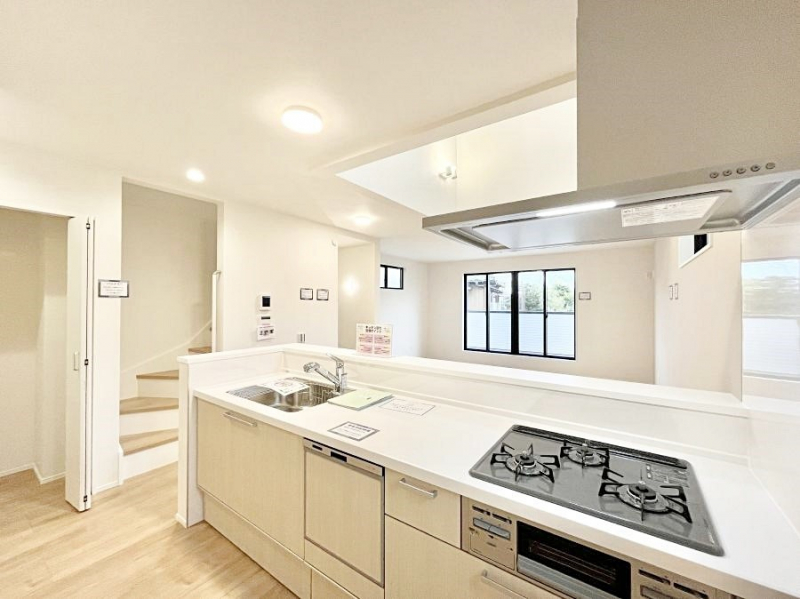 Lb`@JE^[zɊyׂB̂ƔȂ肻łˁB