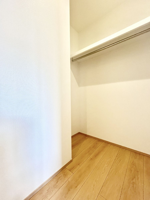 ̑@EH[NCN[[bgtŐԂLpł܂B