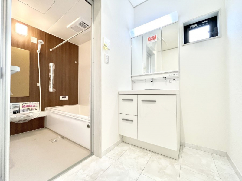 ���̑��@�������̂�����K��Ԃł��B�����̐g�x�x���C�����ǂ����g�������܂��B 