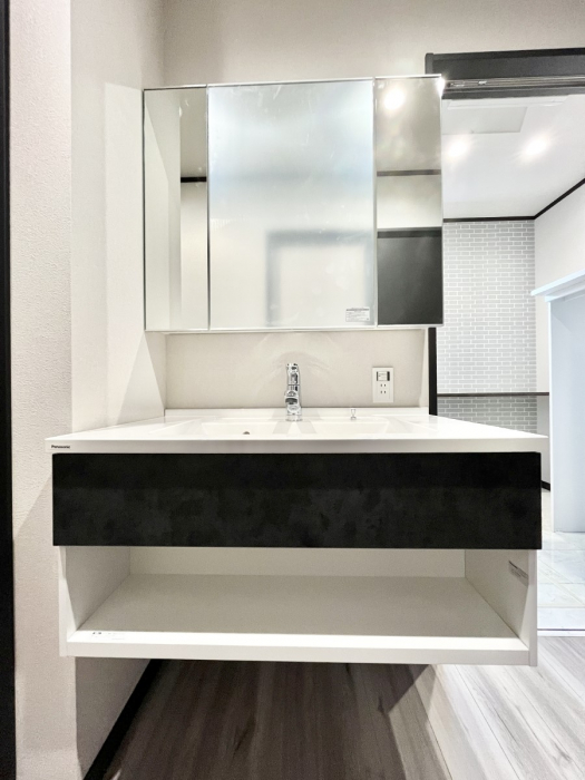 ���ʑ�E���ʏ��@���[�͂Ƌ@�\���ɗD�ꂽ���ʉ��ϑ�