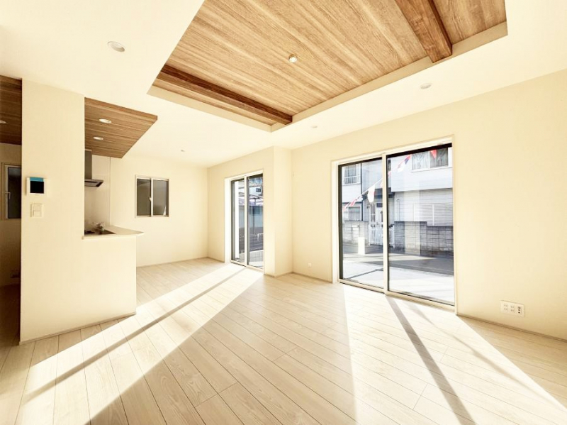 ���̑����ρ@�Ƒ������R�ƏW�܂�e���̃X�y�[�X�ɂȂ肻��