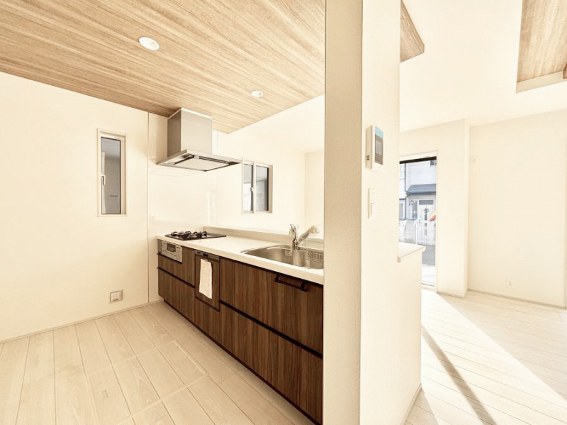 �L�b�`���@���������Ȃ��炲�Ƒ��Ƃ̉�b���y���߂�ΖʃJ�E���^�[�L�b�`��