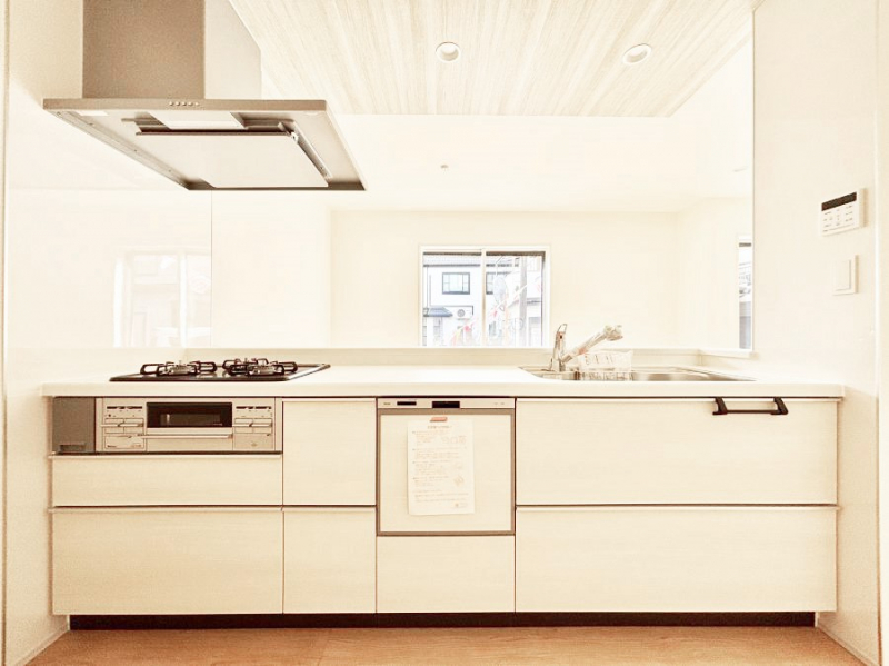 �L�b�`���@�������������I�ɁA�y�����I�V�X�e���L�b�`��