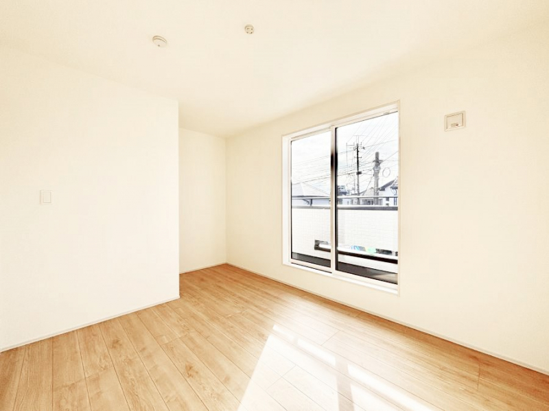 ���̑����ρ@�o���R�j�[���J�������v���X���Ă����m��