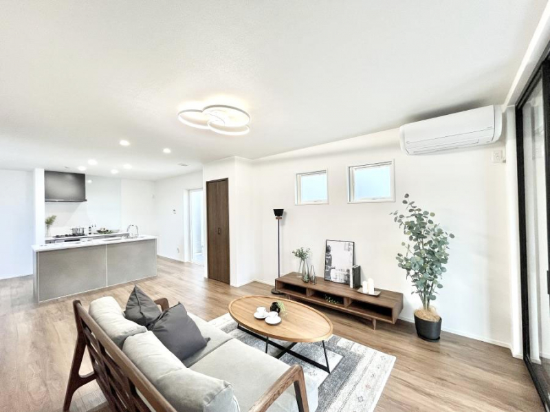 rO@Ƒ̓₩Șbŕ܂閾邢rO