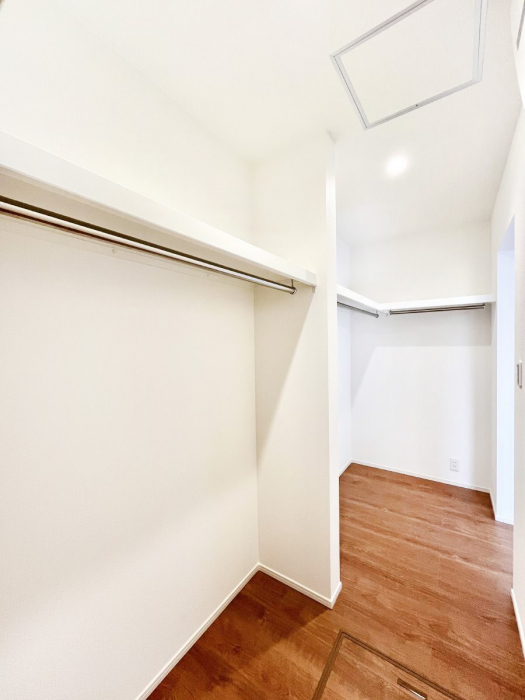 ̑@EH[NCN[[bgtŐԂLpł܂B