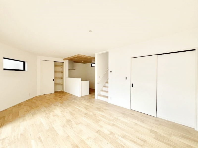 ̑ρ@VvȃfUCȂ̂ŃCeAl̂y݂łˁI