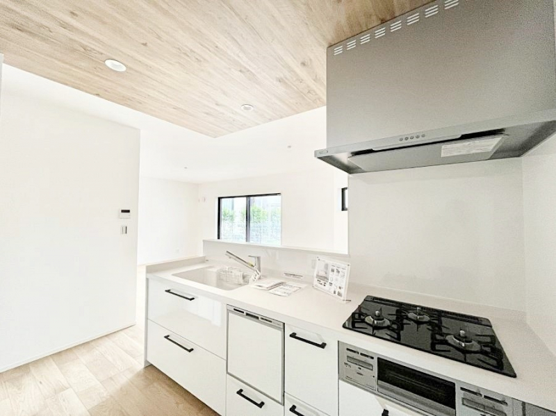 Lb`@JE^[zɊyׂB̂ƔȂ肻łˁB