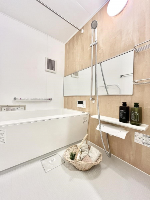 �����@����̔�������Ă���閾�邢�������̂���o�X���[��  