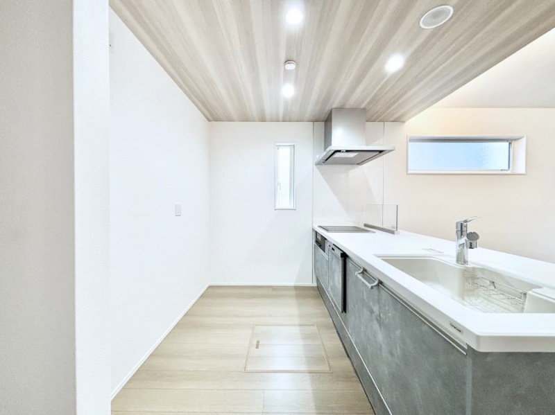 Lb`@u₩ȕʂ蔲Lb`B̂Ŗ邭Cɂ𗧂܂B