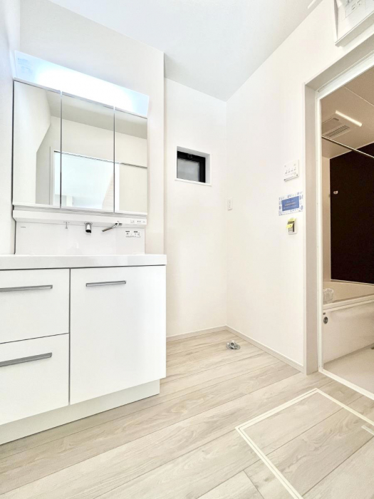 ���̑��@�������̂�����K��Ԃł��B�����̐g�x�x���C�����ǂ����g�������܂��B 