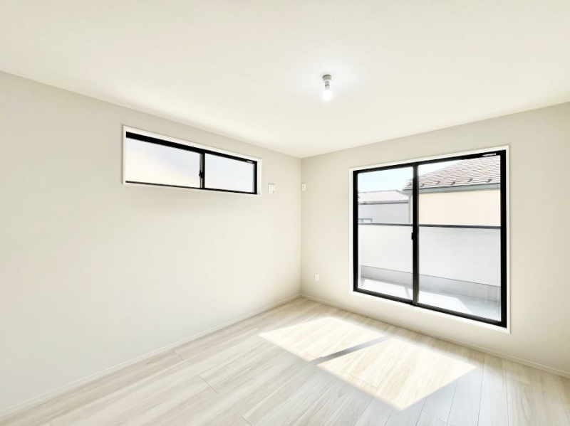 ���̑����ρ@�o���R�j�[���J�������v���X���Ă����m��