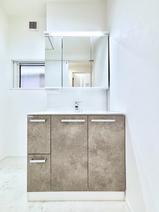 ʑEʏ@傫₷OʋŐʑ́AgȂ݃`FbN┧̂ɂ߂łB 