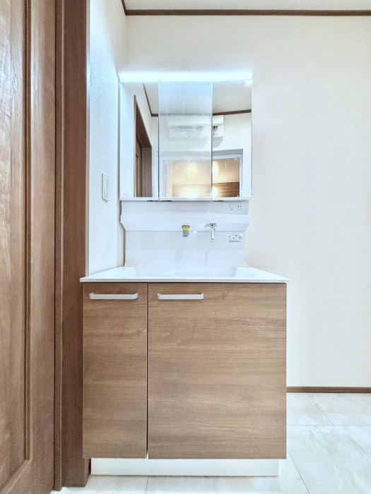 ���ʑ�E���ʏ��@�傫�����₷���O�ʋ��Ő�����������ʑ�́A�g�����Ȃ݃`�F�b�N�┧�̂������ɂ������߂ł��B 