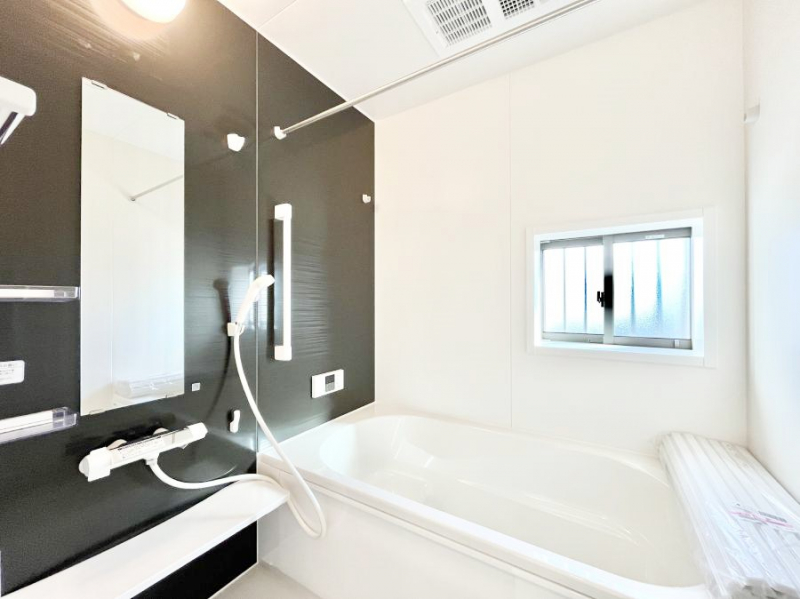 �����@����̔�������Ă���閾�邢�������̂���o�X���[��