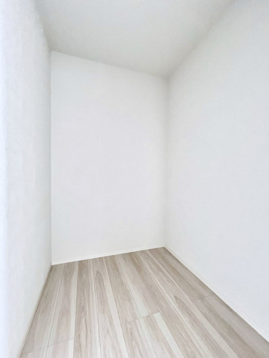 ̑@EH[NCN[[bgtŐԂLpł܂B