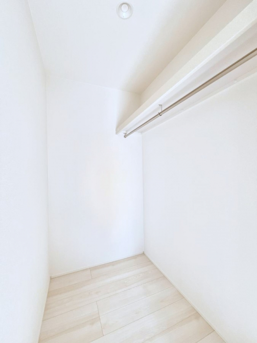 ̑@EH[NCN[[bgtŐԂLpł܂B