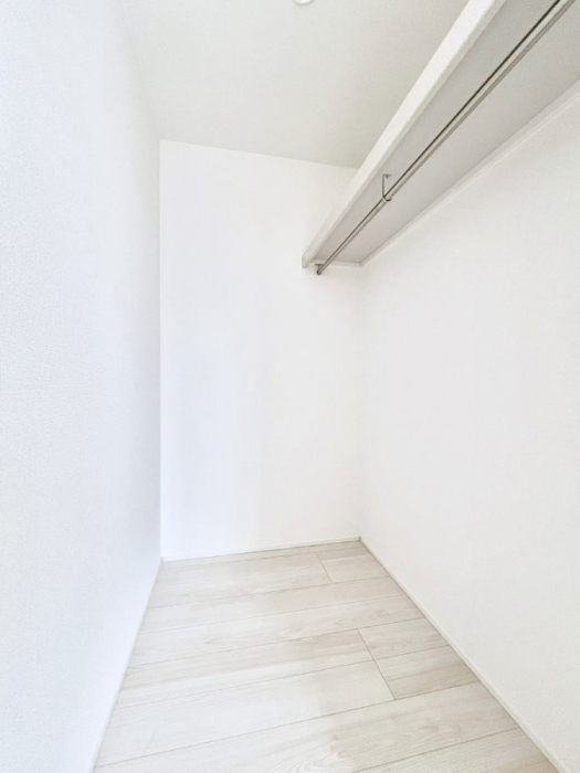 ̑@EH[NCN[[bgtŐԂLpł܂B