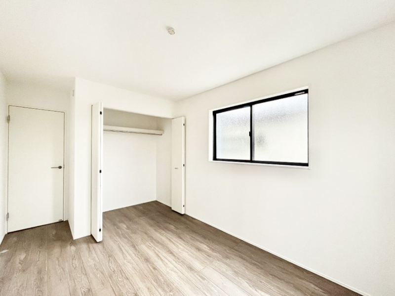 �Q���@�g���₷���`�Ńx�b�g��Ƌ�̒u�����ɂ����邱�Ƃ�����܂���B 