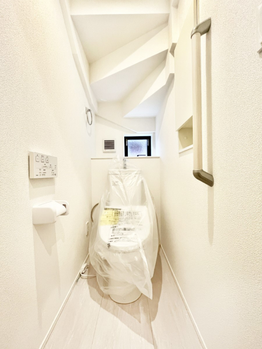 �g�C���@�g�C����1�K��2�K���ꂼ��ɔz�u����Ă��ĂƂĂ��֗��ł��B 