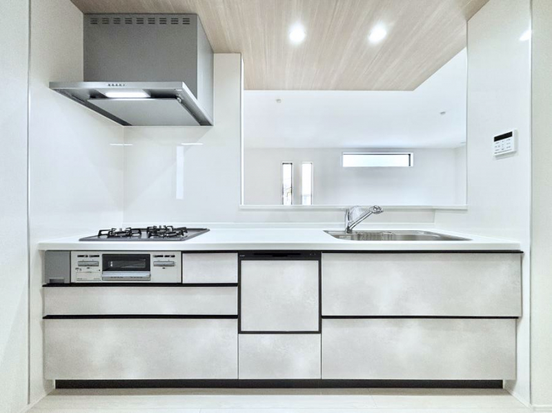 �L�b�`���@�������������I�ɁA�y�����I�V�X�e���L�b�`��  