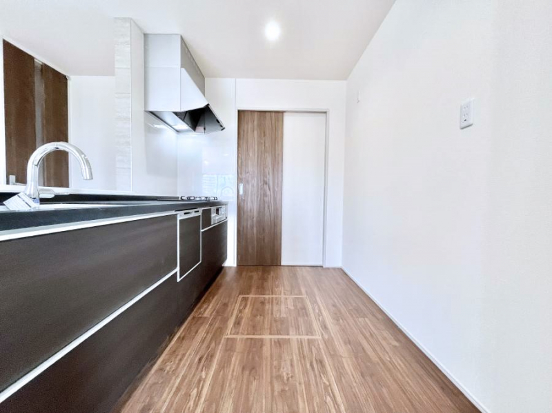 �L�b�`���@��Ƃ肠��L�b�`���ł͂��Ƒ��Ɗy�������������ł��܂��B