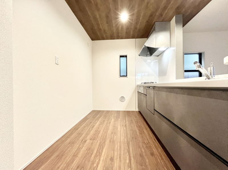 �L�b�`���@��Ƃ肠��L�b�`���ł͂��Ƒ��Ɗy�������������ł��܂��B