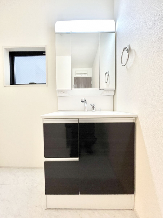 ���ʑ�E���ʏ��@�傫�����₷���O�ʋ��Ő�����������ʑ�́A�g�����Ȃ݃`�F�b�N�┧�̂������ɂ������߂ł��B 