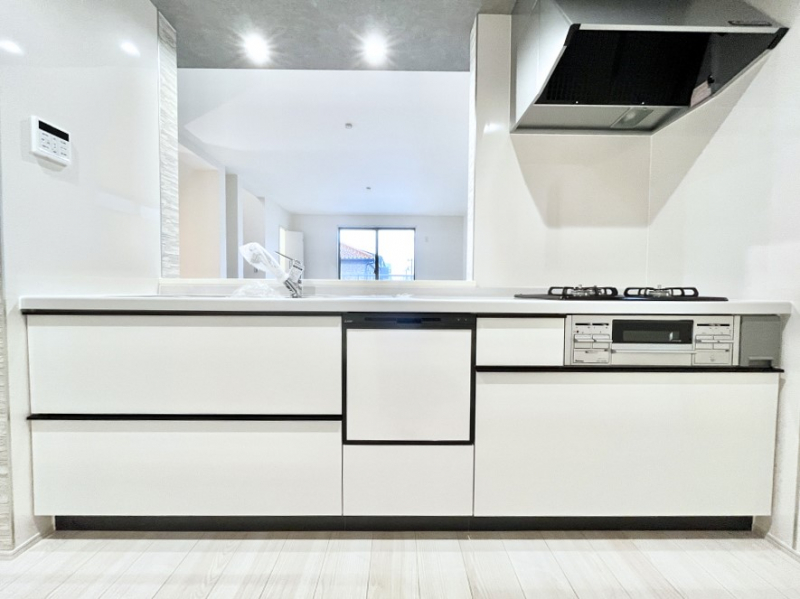 �L�b�`���@�������������I�ɁA�y�����I�V�X�e���L�b�`��  