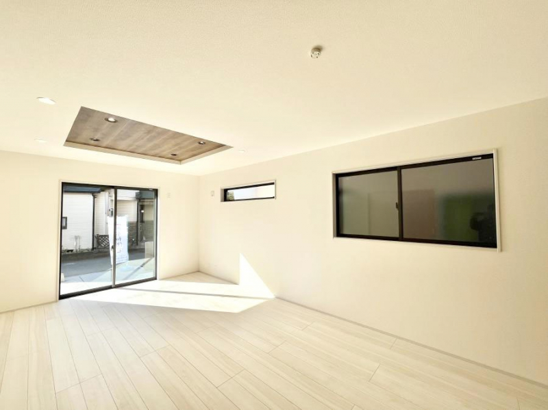 ���̑����ρ@�傫�ȑ����炽���Ղ�̗z���ƕ����������郊�r���O  