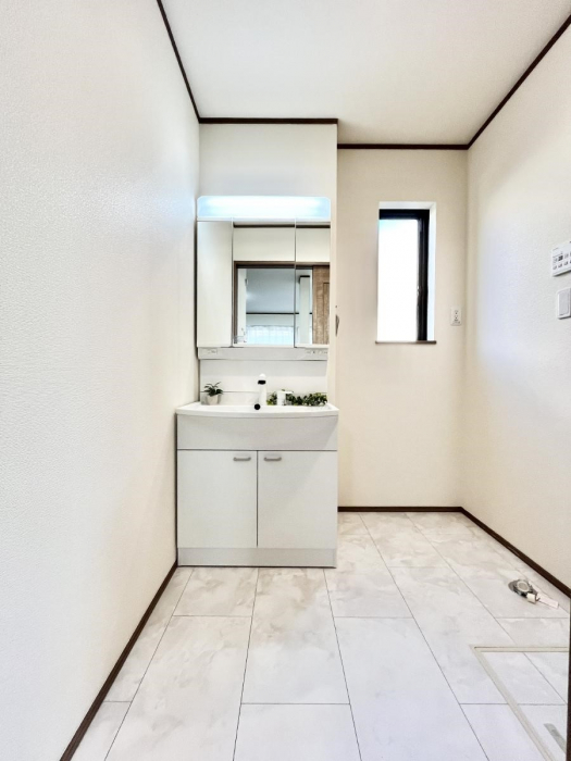 ���ʑ�E���ʏ��@�傫�����₷���O�ʋ��Ő�����������ʑ�́A�g�����Ȃ݃`�F�b�N�┧�̂������ɂ������߂ł��B 