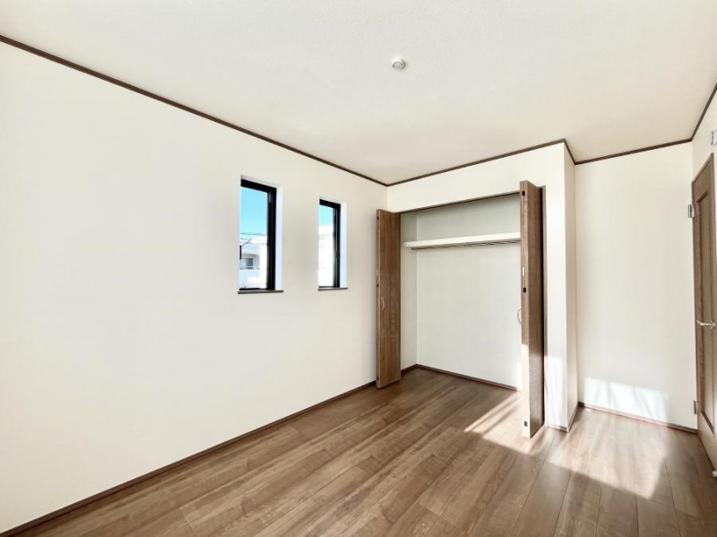 �q�������@�q�������ɂ��������߂Ȏ��[�X�y�[�X�����Ղ�̋���