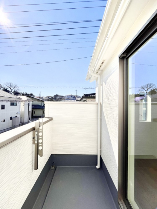 �o���R�j�[�@���Ƒ��̐��󕨂͂������A���z�c�������Ղ花���郋�[�t�o���R�j�[�I