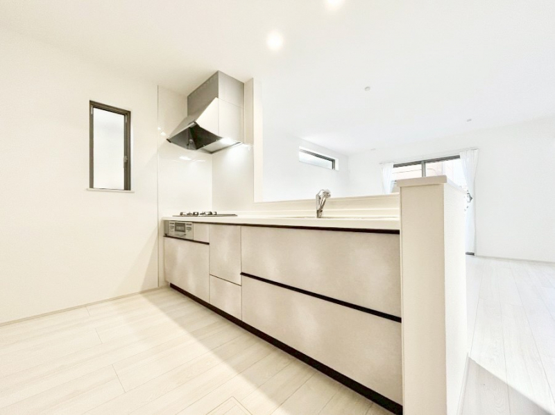 �L�b�`���@���������Ȃ��炲�Ƒ��Ƃ̉�b���y���߂�ΖʃJ�E���^�[�L�b�`��