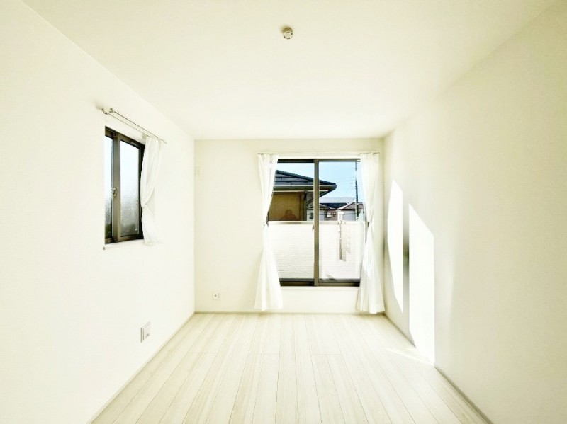 ���̑����ρ@�o���R�j�[���J�������v���X���Ă����m��