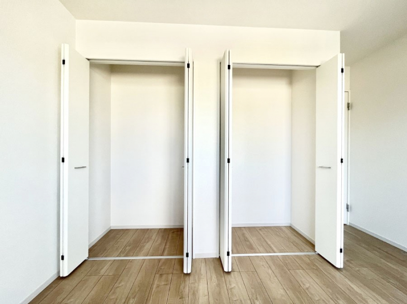 ���[�@�����Ղ�̎��[�X�y�[�X�ŉ��K�ɕ�点���� 