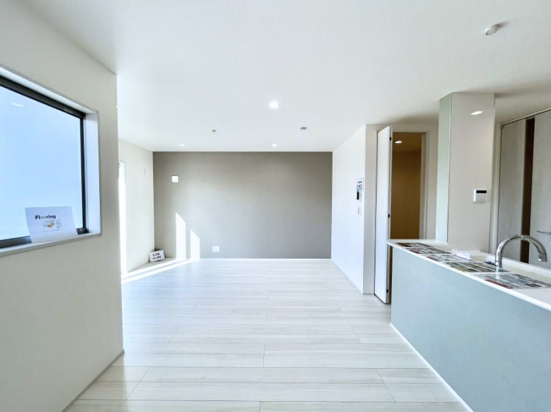 ���r���O�@�Ƒ��c���̎��Ԃ����������Ȃ��났�̃��r���O�_�C�j���O�B   