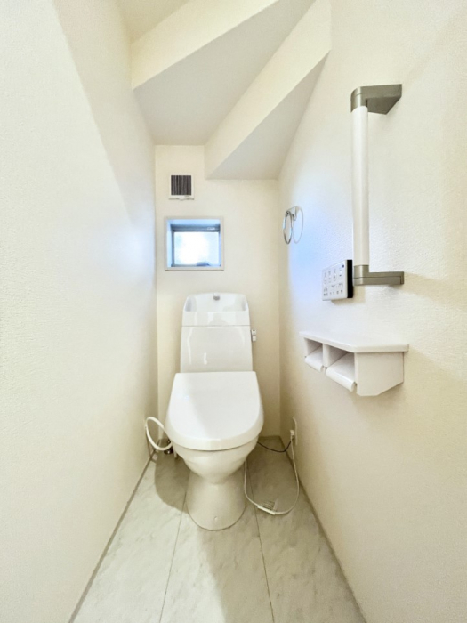 gC@gC1K2KꂼɔzuĂĂƂĂ֗łB 